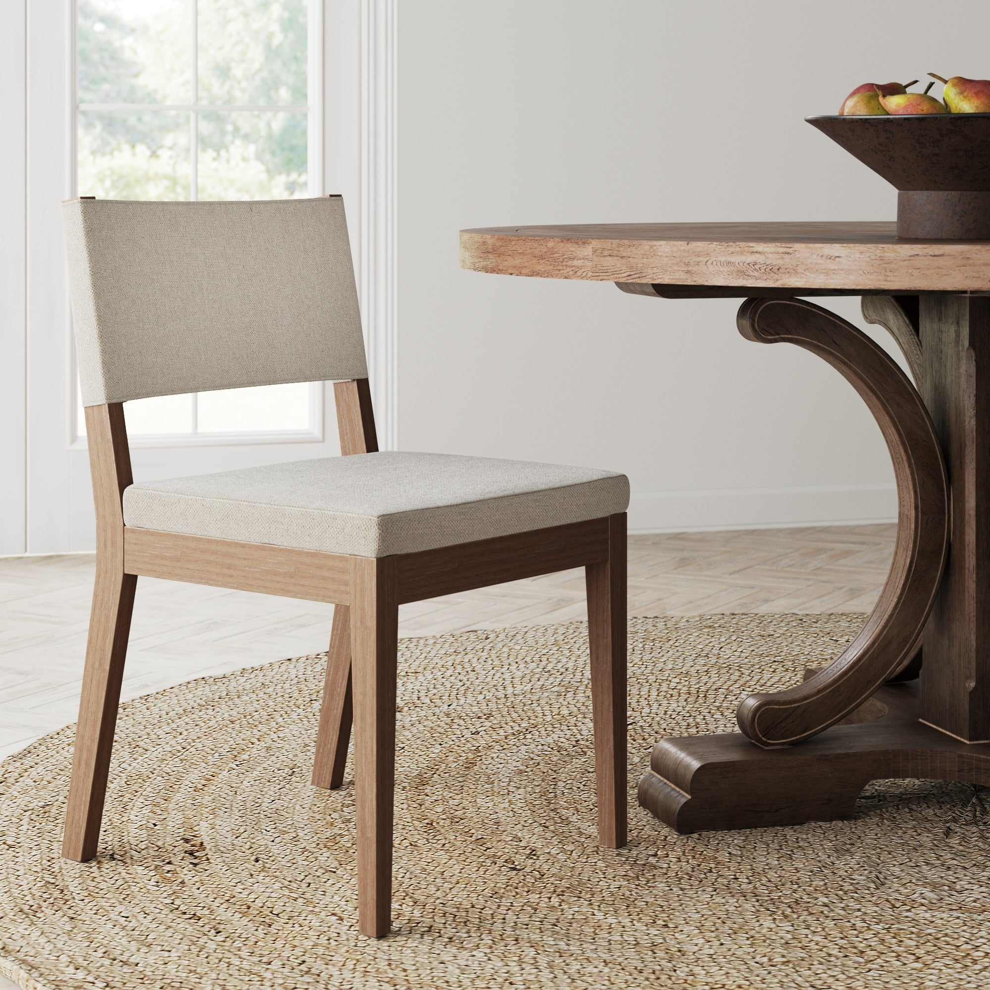 Chaise de salle à manger tapissée en bois marron clair