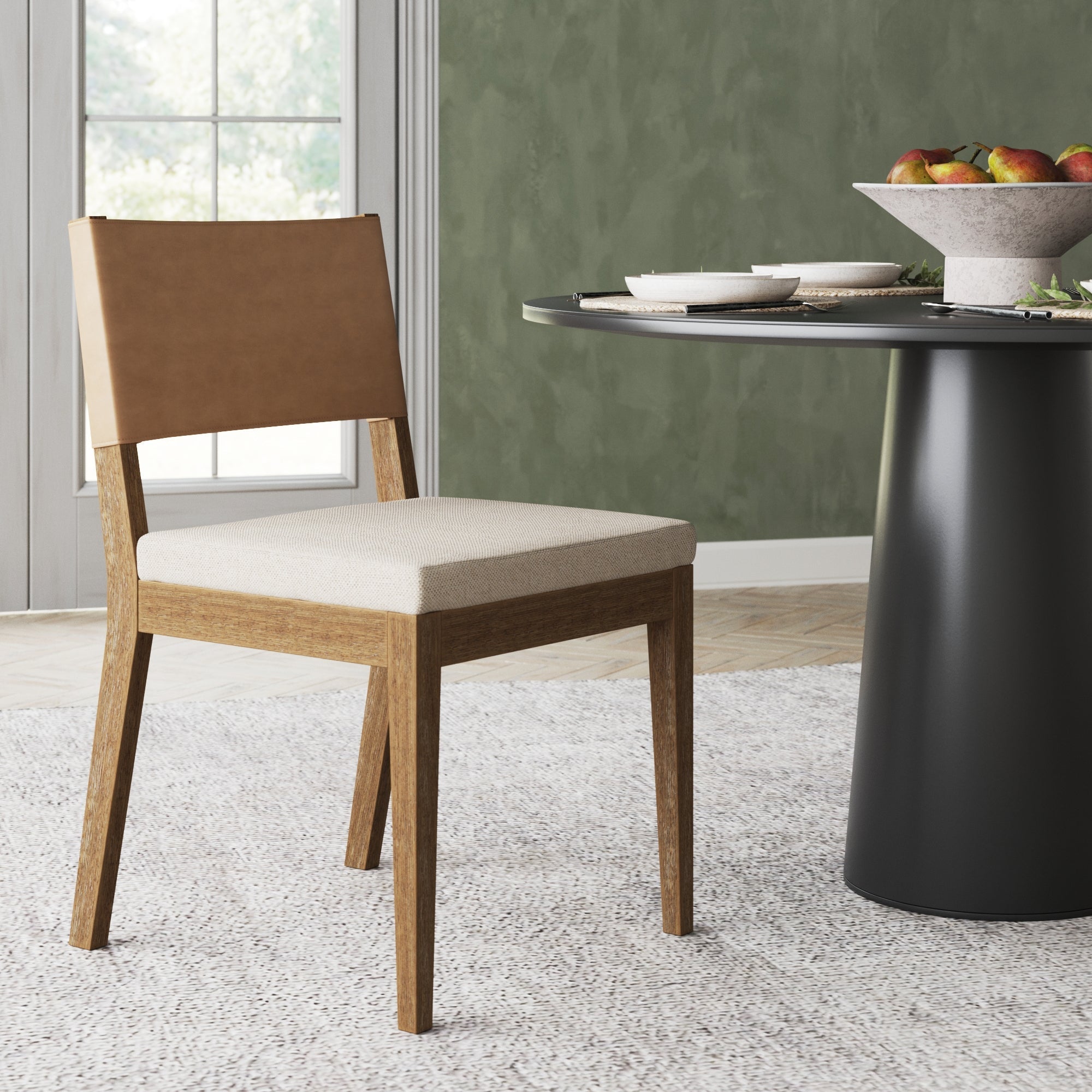 Chaise de salle à manger en bois et similicuir marron clair