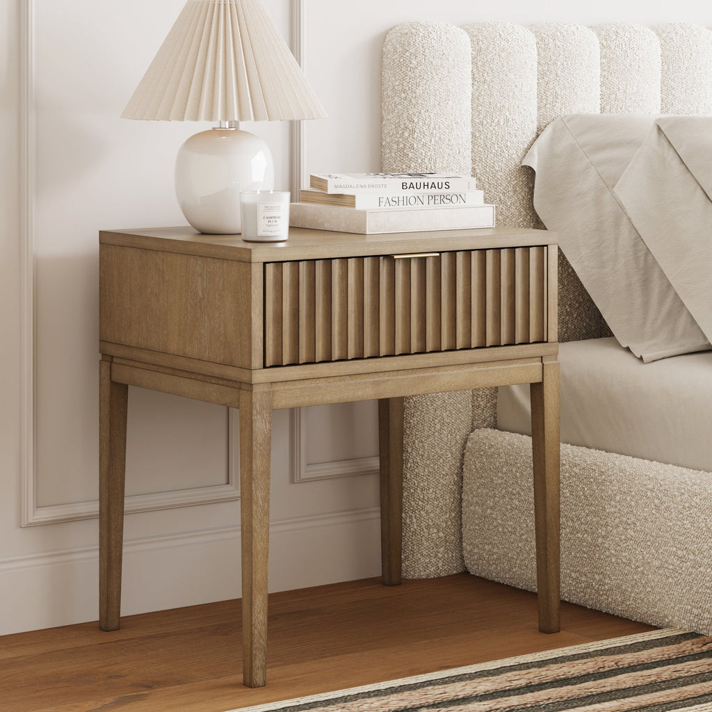 Table de chevet bohème en bois avec tiroir, marron clair
